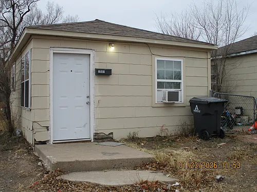1501 Clover Dr Photo 1