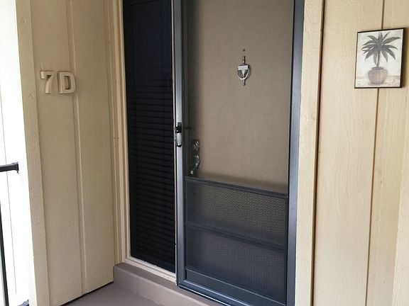 3rd image of 120 Hibiscus Woods Ct APT 7D