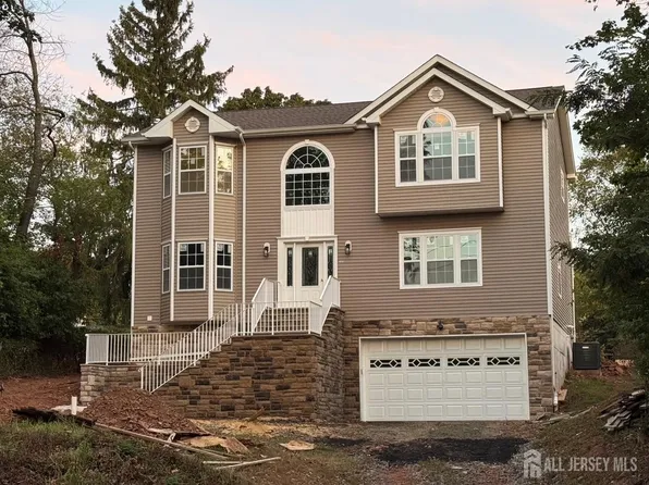 473 Franklin Blvd, Somerset, NJ 08873