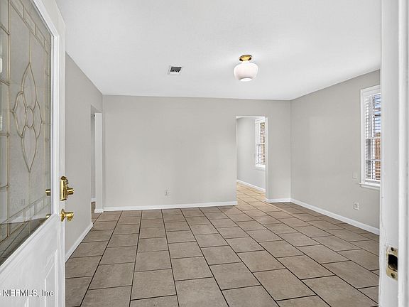 4th image of 1428 GAY Avenue