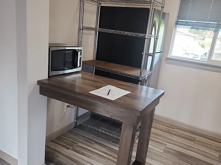 1041 Eugene Ave #8 — Photo 8