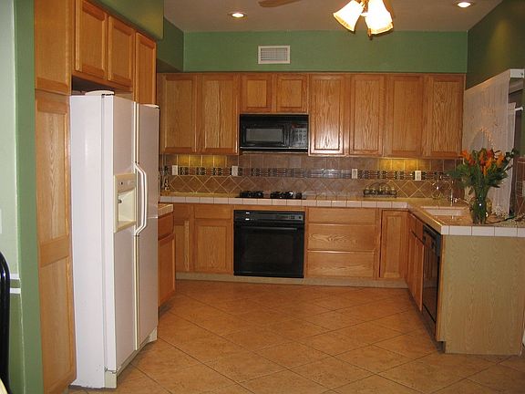 Spacious Kitchen