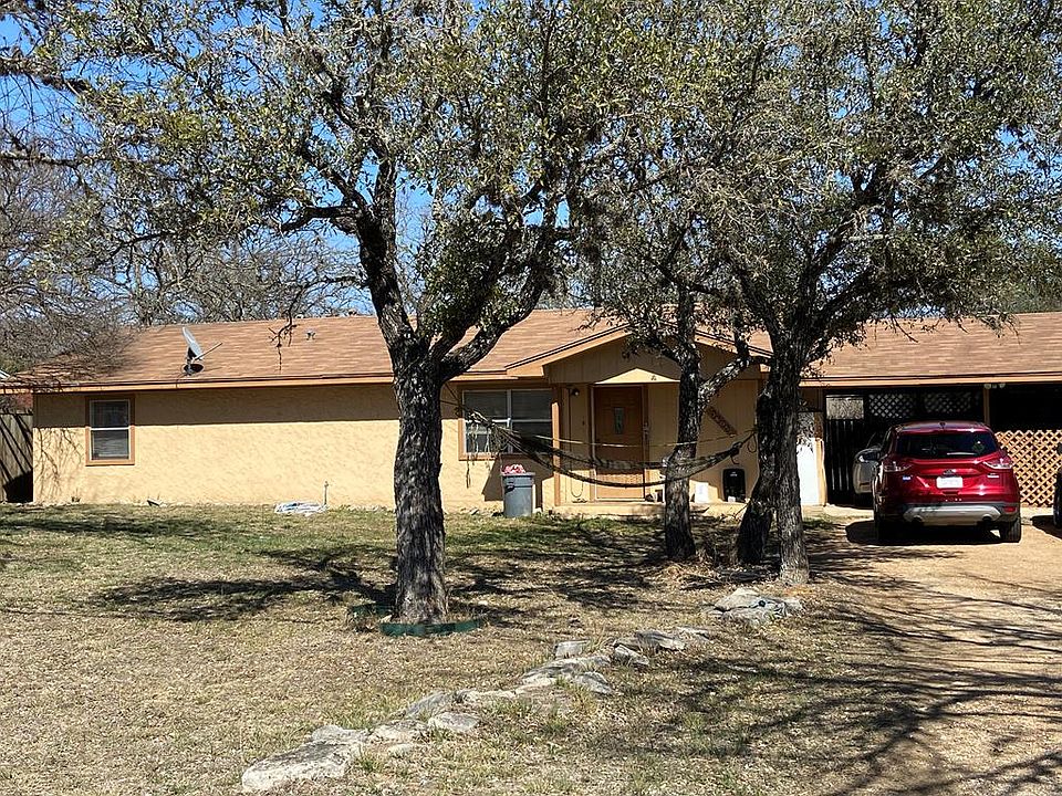 2nd image of 3605 Bandera Hwy