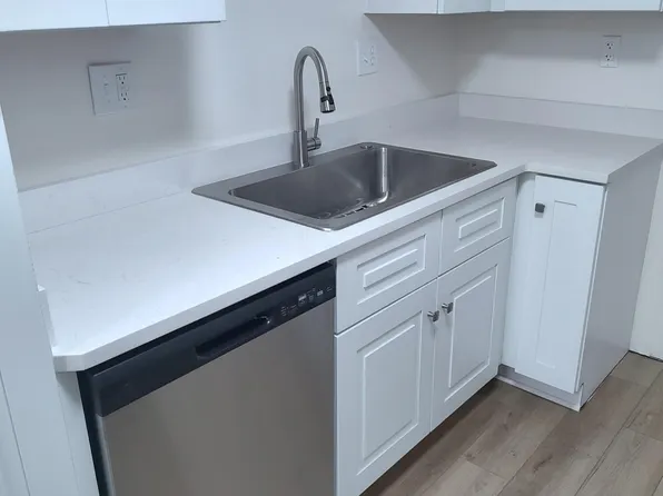 313 Northgate Dr APT D, Goleta, CA 93117