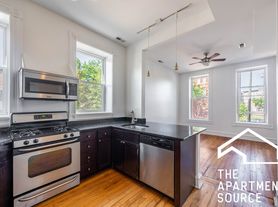 1847 S Loomis St, Chicago, IL