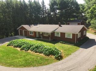 354 Center Grange Rd, Monaca, PA 15061