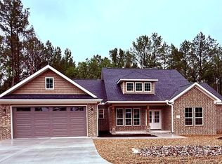 107 Elcano Dr, Hot Springs Village, AR 71909
