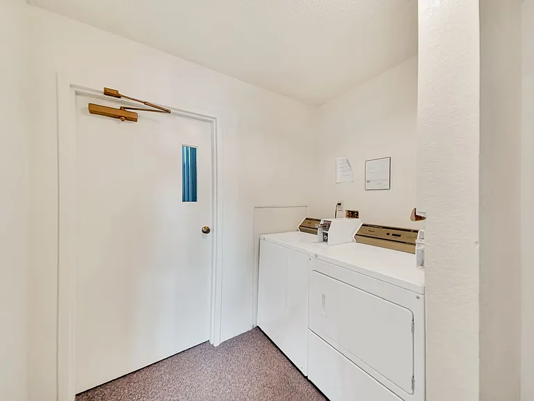 707 Dakota Dr — Photo 11
