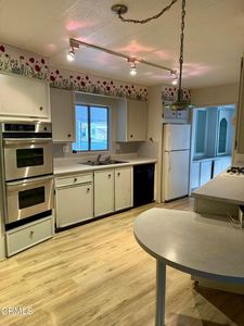 19 Irena Ave #106, Camarillo, CA, 93012