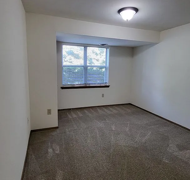Sauk Creek Apartments — Photo 25