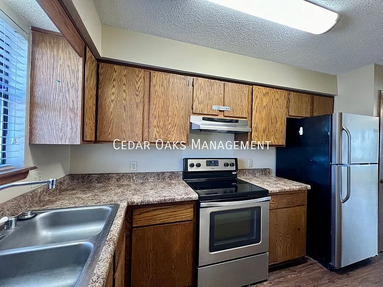 4098 N Sunflower Cir — Photo 2