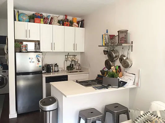 Rented by Smart City Real Estate LLC | media 12