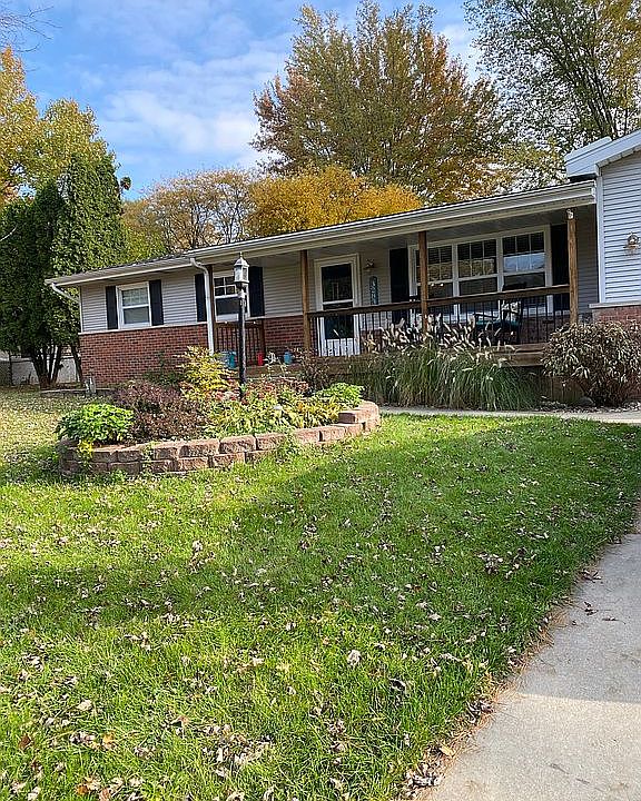 1st image of 3283 Brookgate Dr