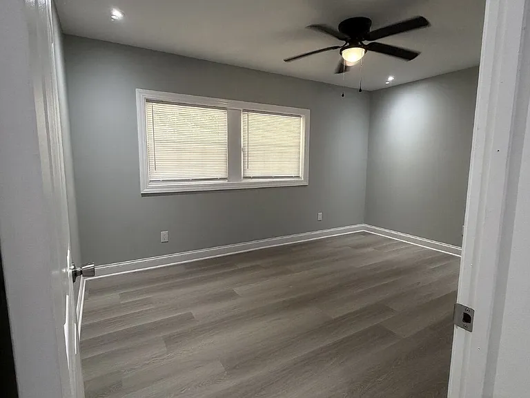 721 Hooker Rd — Photo 24