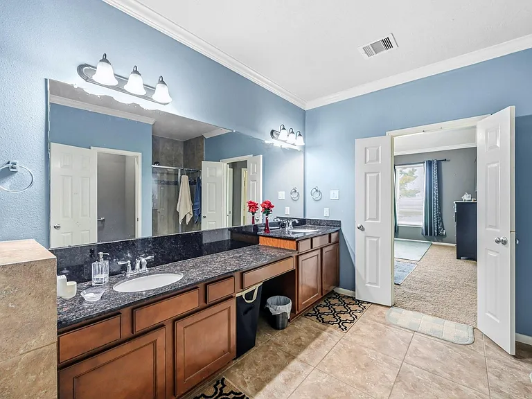 14403 Lakepointe Bend Ln — Photo 45