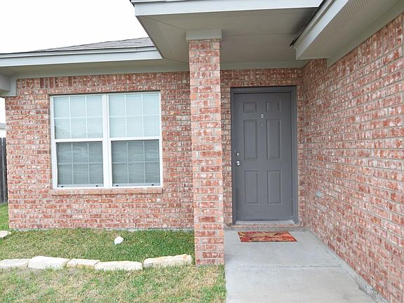 3rd image of 4903 Auburn Dr