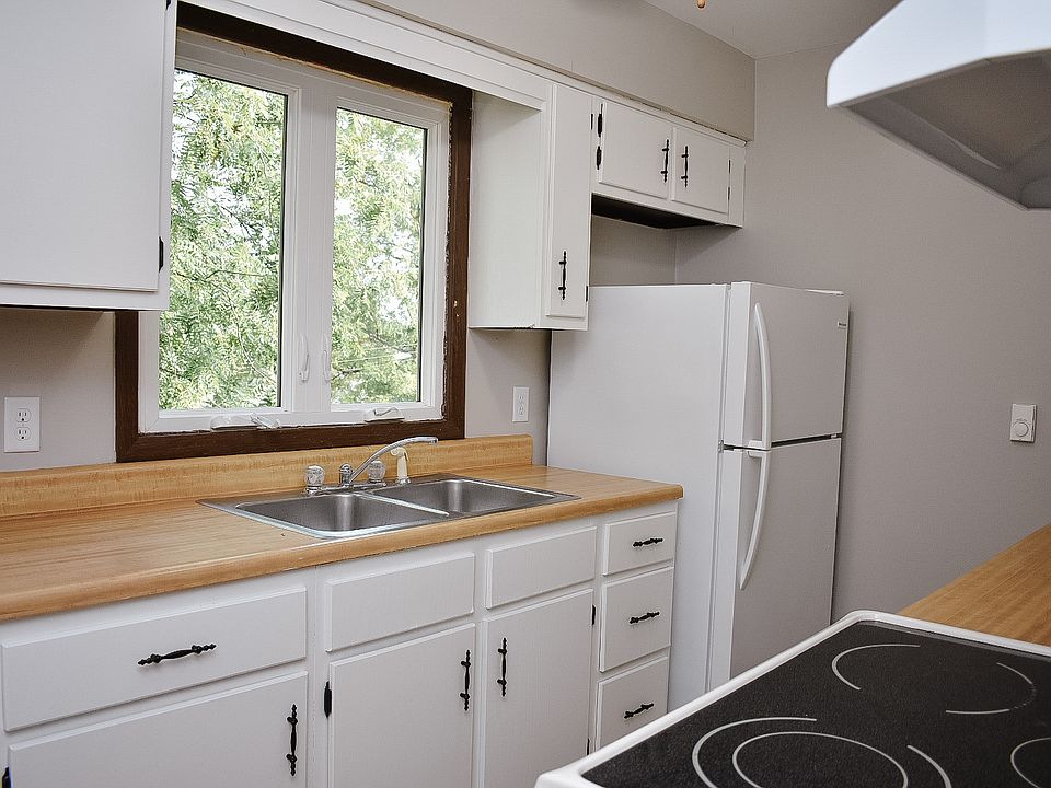 Bright kitchen with newer appliances included