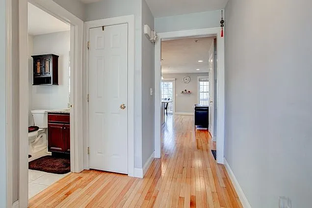 36-36C Longview Cir — Photo 4