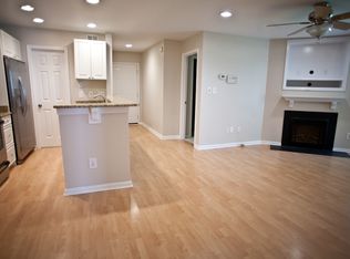 1008J Kingswood Dr #J, Chapel Hill, NC 27517