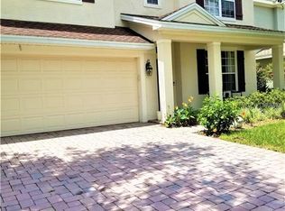 915 Victoria Hills Dr S, Deland, FL 32724