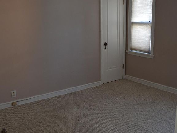 4th image of 2824A N Sholes Ave