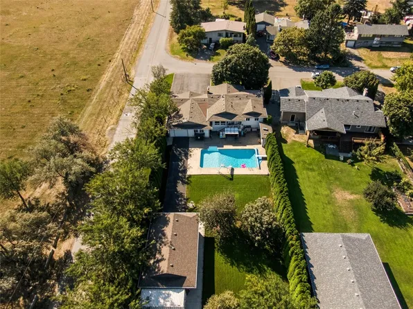5996 Todd Hill Cres, Kamloops, BC V2C 4X8