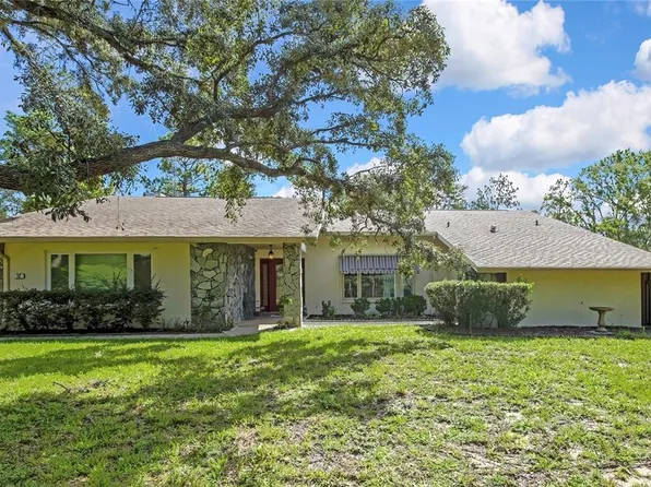 12 Mayflower Ct E, Homosassa, FL 34446