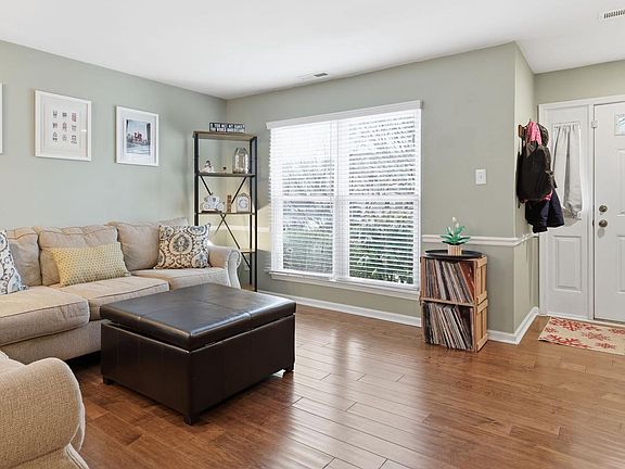 5th image of 188 Wildflower Cir