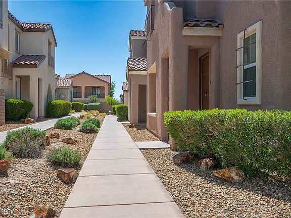 3rd image of 1024 Larkspur Point Ct