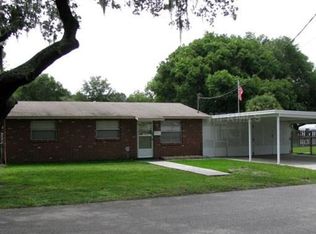 1305 N Barnes St, Plant City, FL 33563