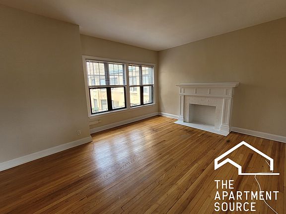 2nd image of 931 Forest Ave APT 2E