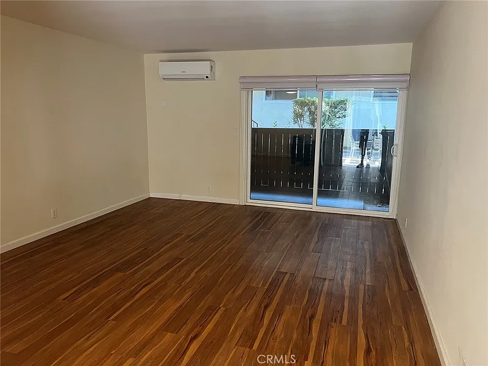 265 N Oakland Ave #6