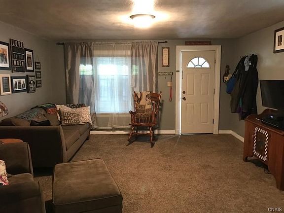 3rd image of 124 Pardee Ave