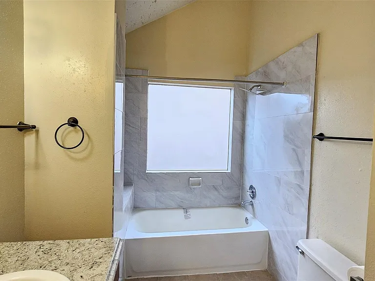 8731 Croteau Dr — Photo 15