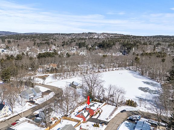 2nd image of 32 Rosewood Circle