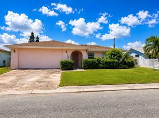 7016 Cutty Sark Dr, Port Richey, FL 34668