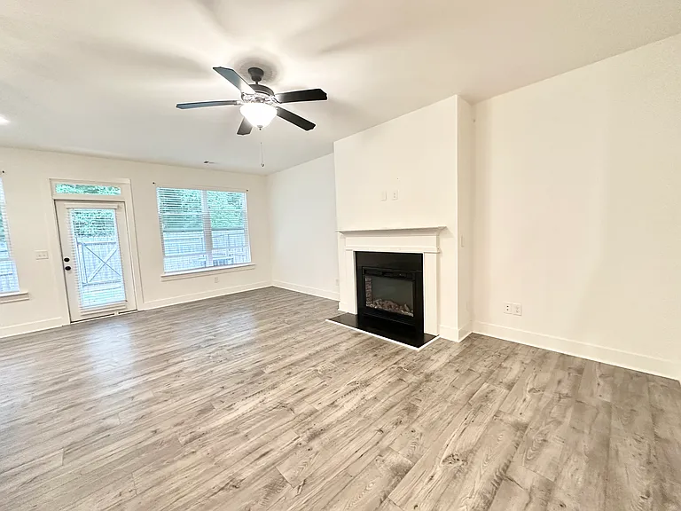 319 Auburn Valley Way — Photo 8