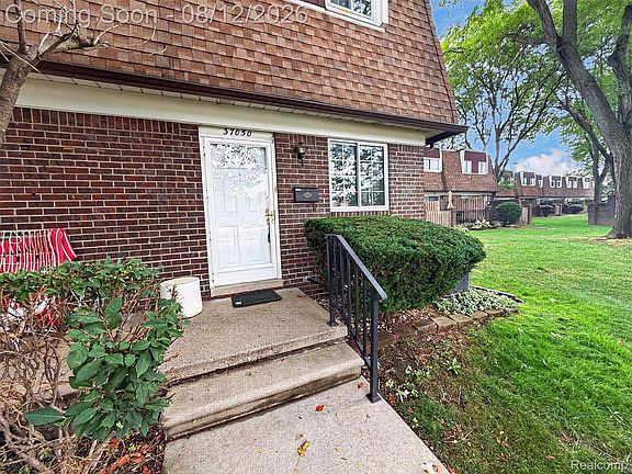 2nd image of 37050 W Aragona Dr #23