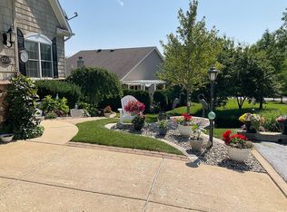10565 Woodmar Ln, Saint John, IN 46373