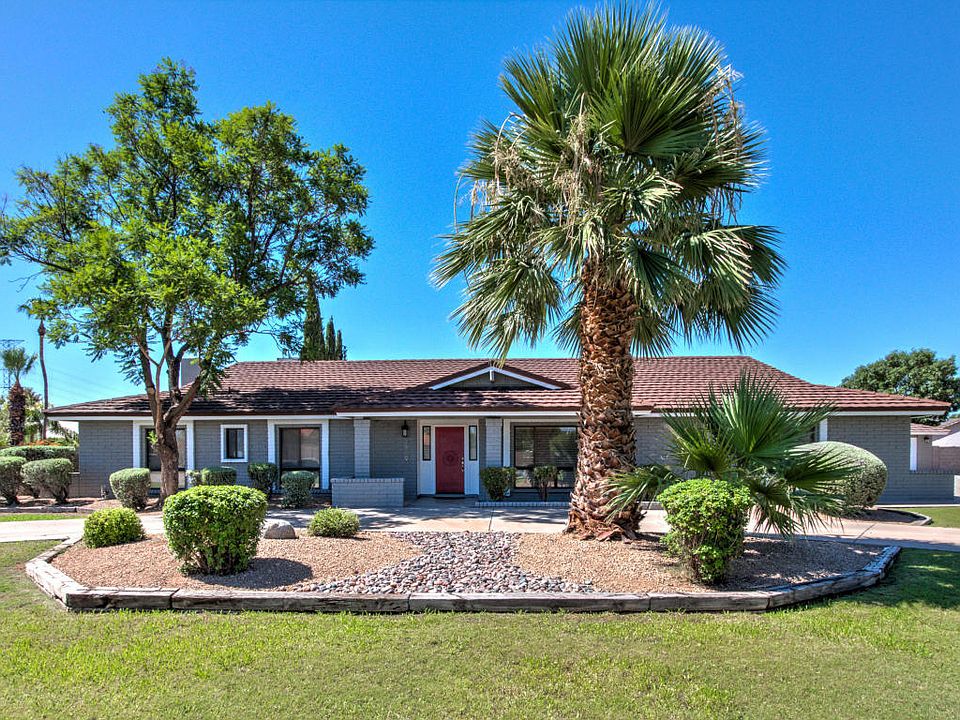 1st image of 3909 E Emelita Ave