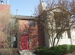 2040 N Rand Rd APT 212, Palatine, IL 60074