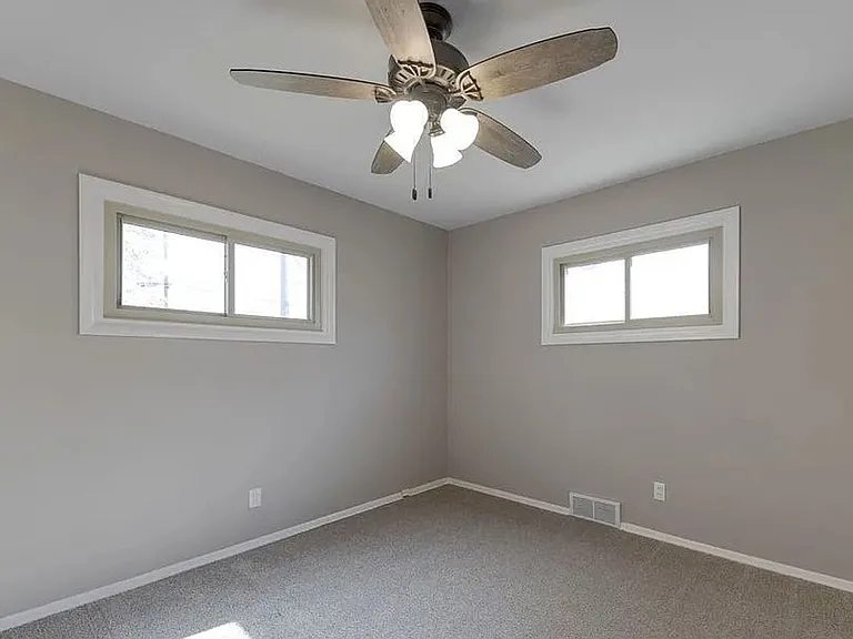 236 N Sunnyside Rd — Photo 8