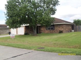 222 Elm Dr, Raceland, LA 70394