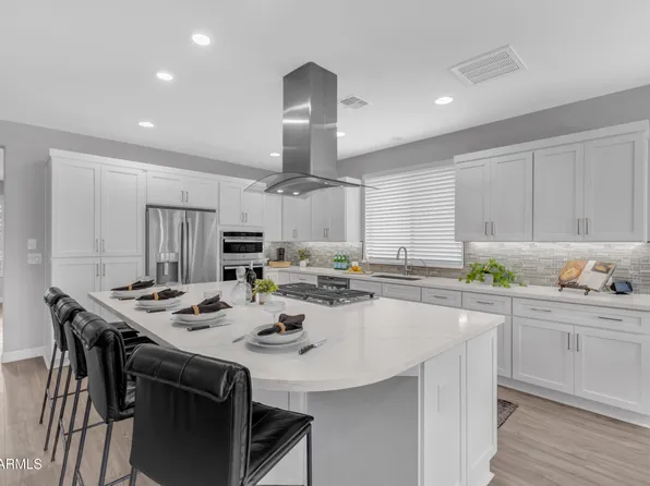 363 E VETERANS Way, Queen Creek, AZ 85140