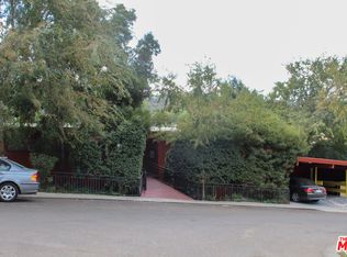 3143 Hollycrest Dr, Los Angeles, CA 90068