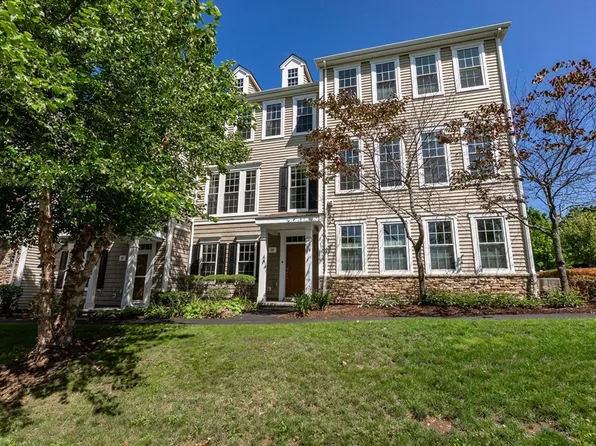 31 Jacob Way, Reading, MA 01867