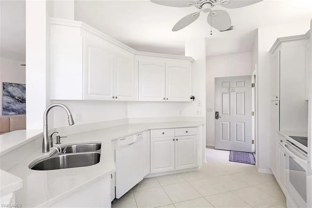 3 bed, 2.0 bath, 1633 sqft, $8,000 — Photo 4