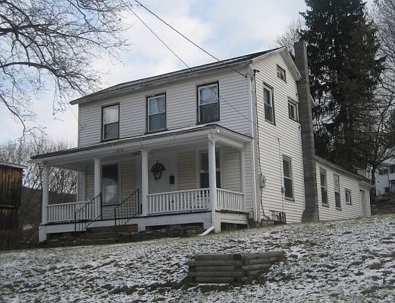 1st image of 584 Washington St