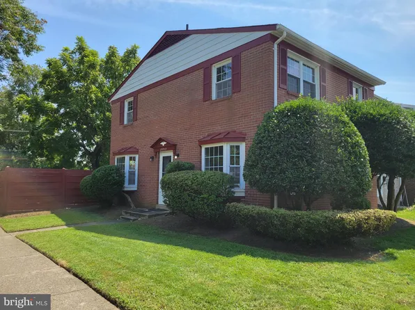 14717 Hackwood St, Woodbridge, VA 22191
