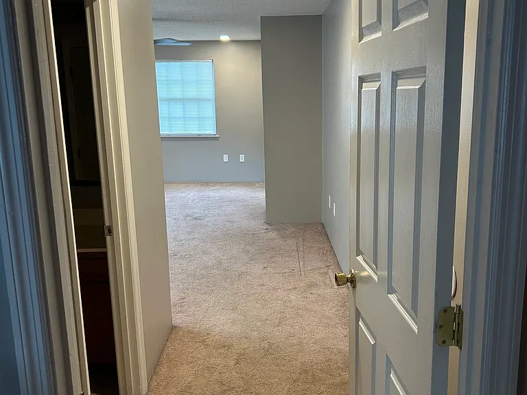 1324 Virginia St — Photo 11